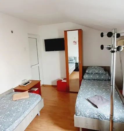 Pensiunea Everest 3* Craiova