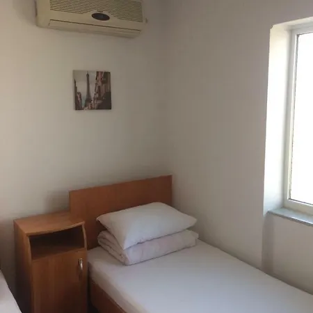 Pensiunea Everest Κραϊόβα