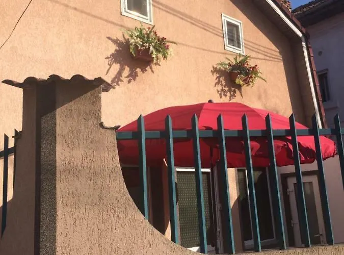 Pensiunea Everest بيت ضيافة كرايوفا